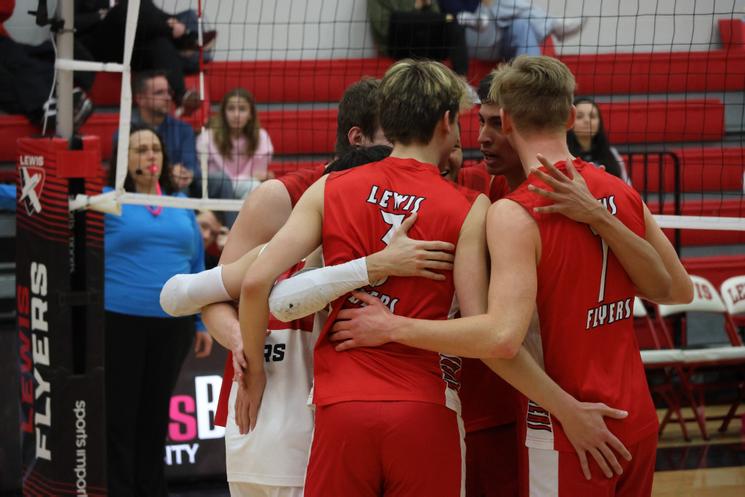 Lewis Men's Volleyball Drops Matchup Against Ohio State