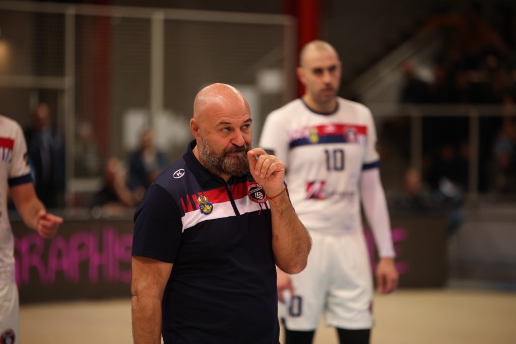 WorldofVolley :: BUL M: Shock Resignation Rocks Bulgarian Volleyball as Deya Volley Coach Steps Down Amid Disrespect Claims