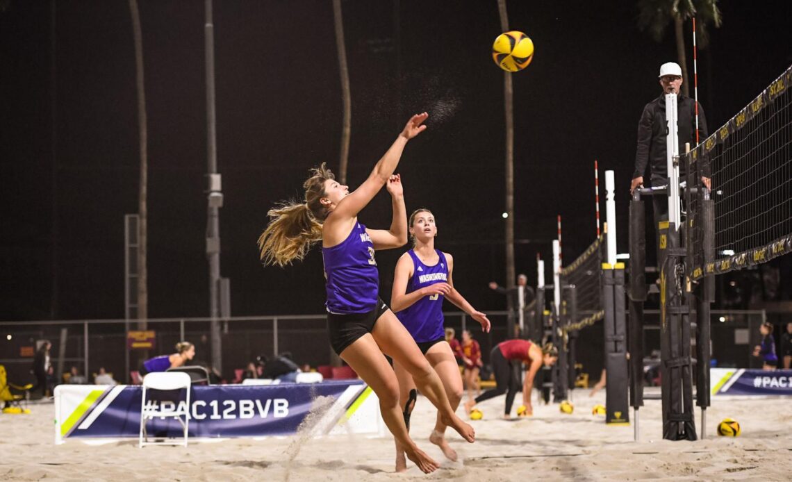 Beach Volleyball Picks Up Two Wins on Wednesday
