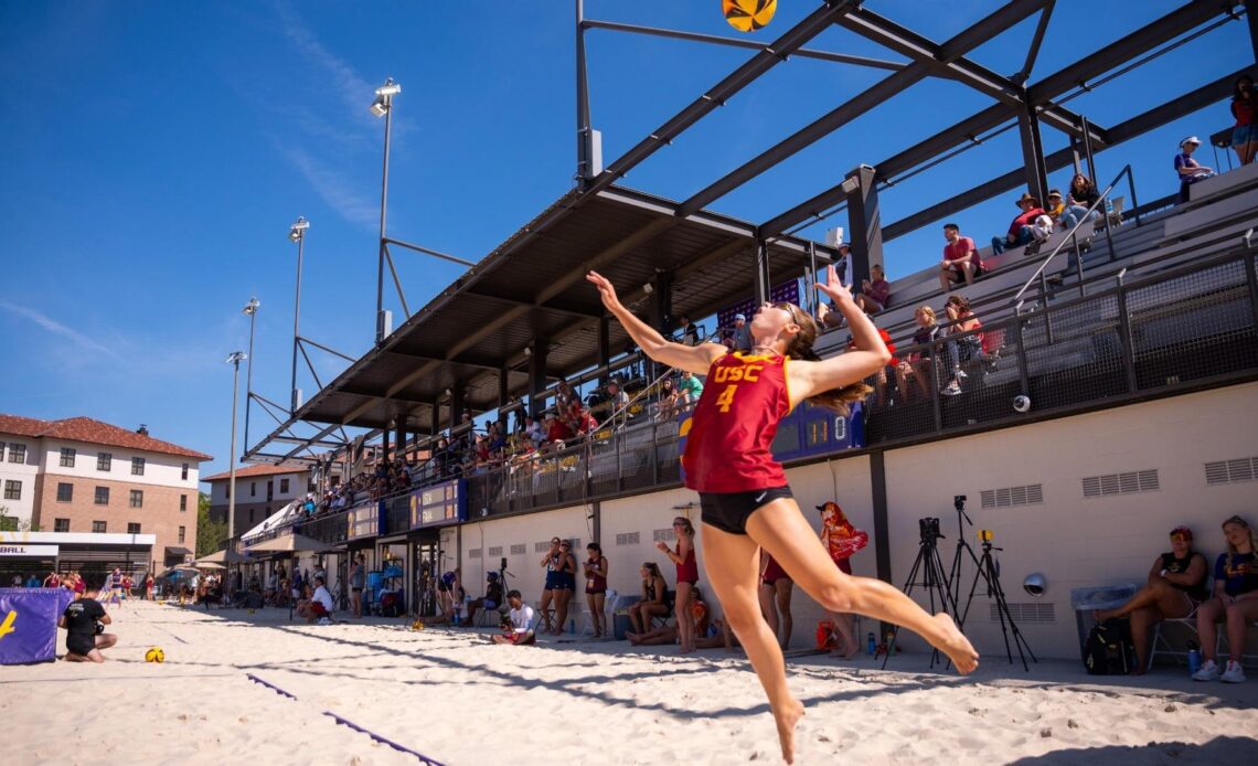 No. 1 USC Beach Volleyball Splits Final Death Volley Duals with No. 10 LSU and No. 5 FSU