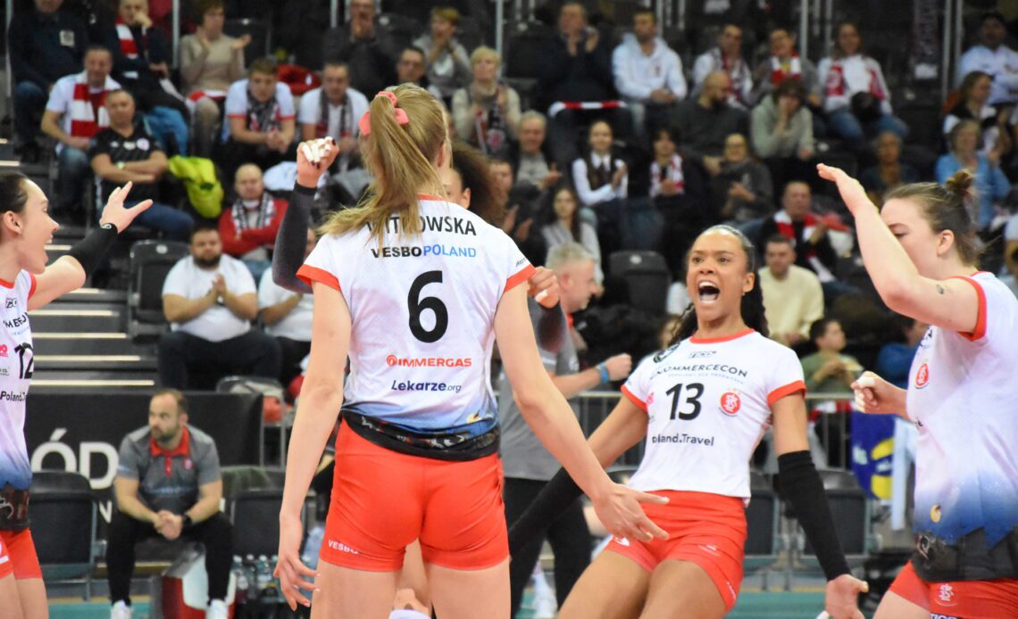 WorldofVolley :: POL W: BKS Bielsko-Biała Advances to the Semifinals; Grot Budowlani and ŁKS Commercecon to Decide in Third Match
