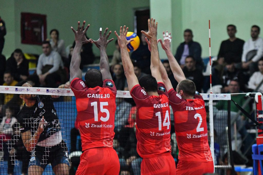 WorldofVolley :: TUR M: AXA Sigorta Efeler League Round 23 Kicks Off with Three Matches