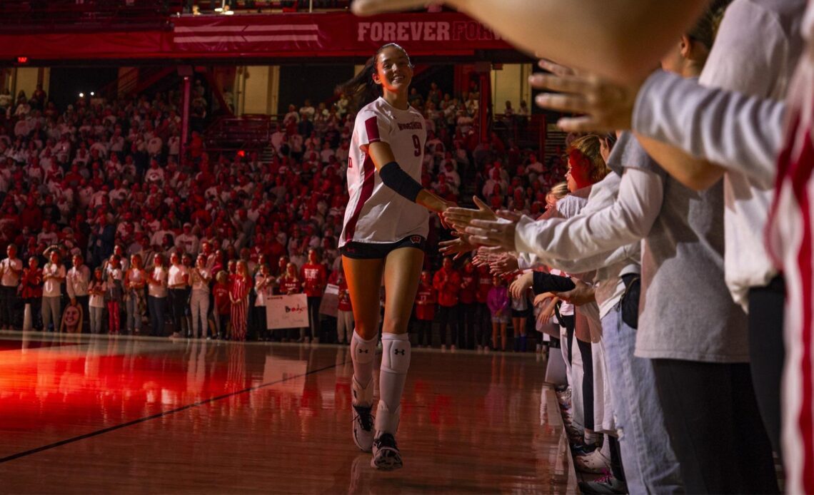 Serving up six: Badgers Host UIC in Spring Match