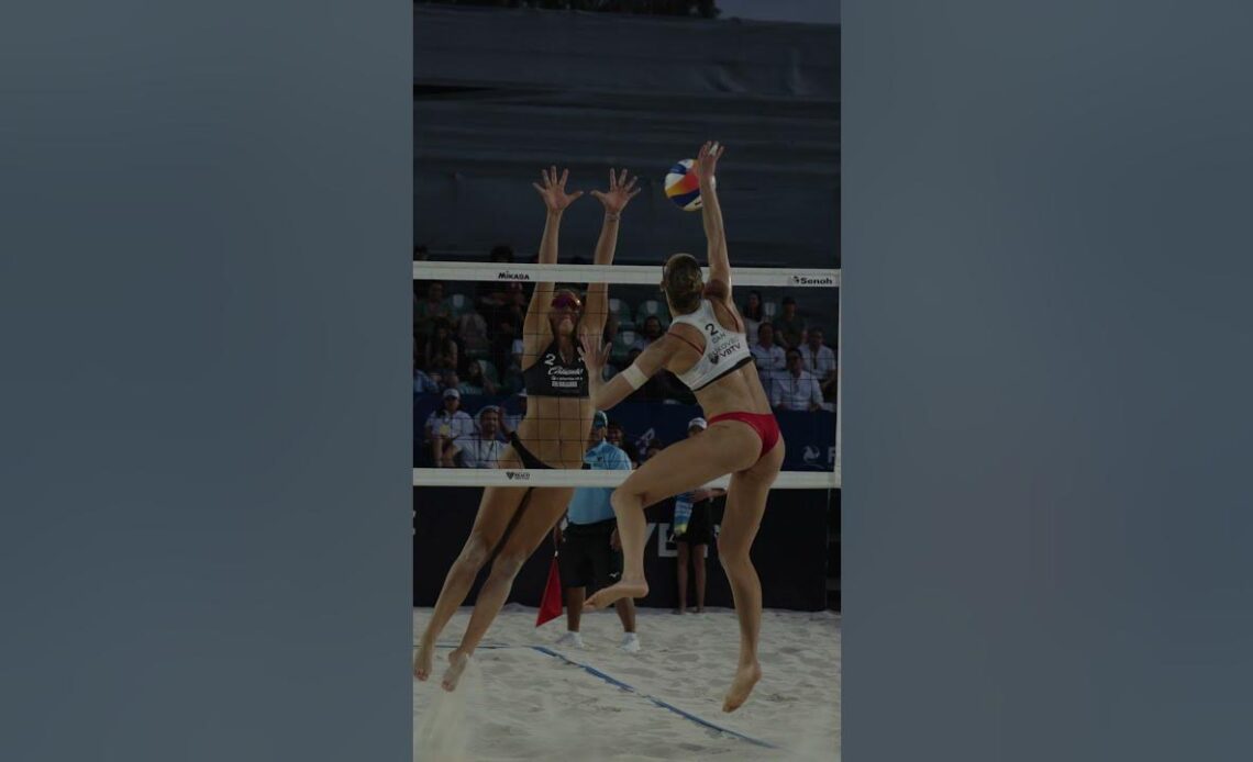 Sophie Bukovec sweet swing down the line | beach volleyball highlights