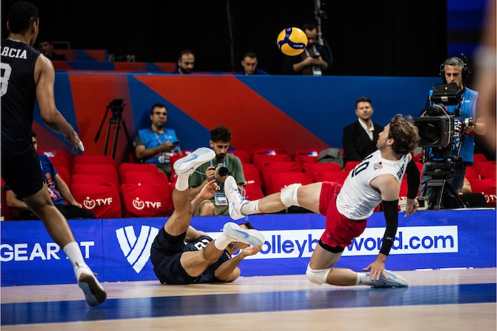 Poland sweeps as USA men begin Volleyball Nations League play