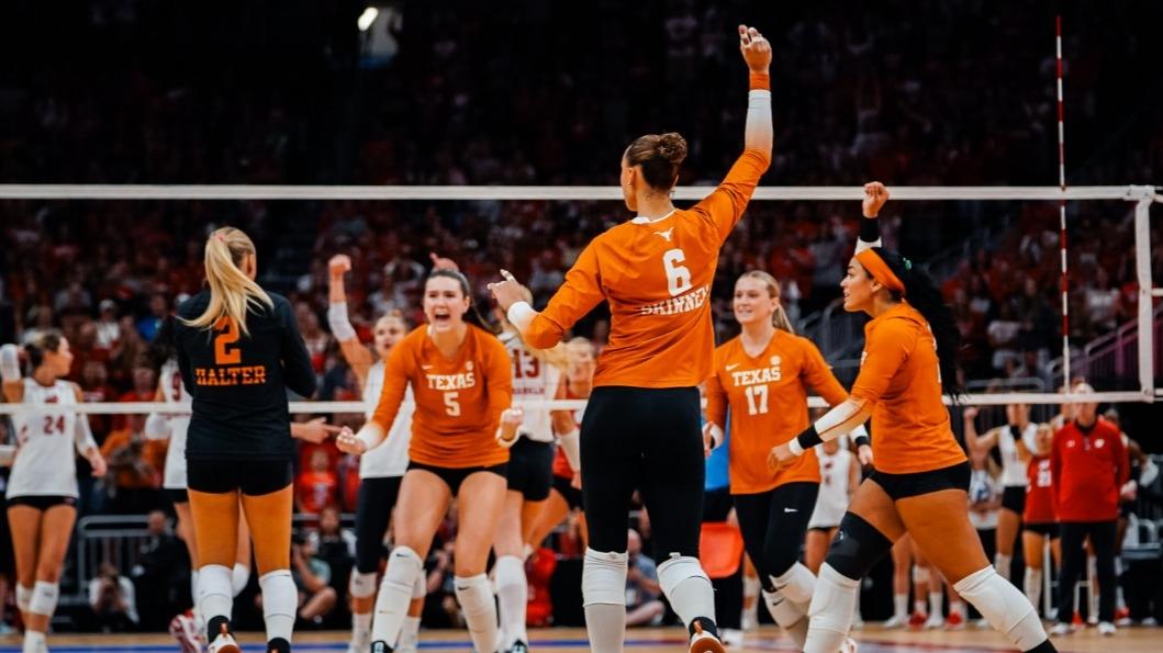 Texas volleyball celly