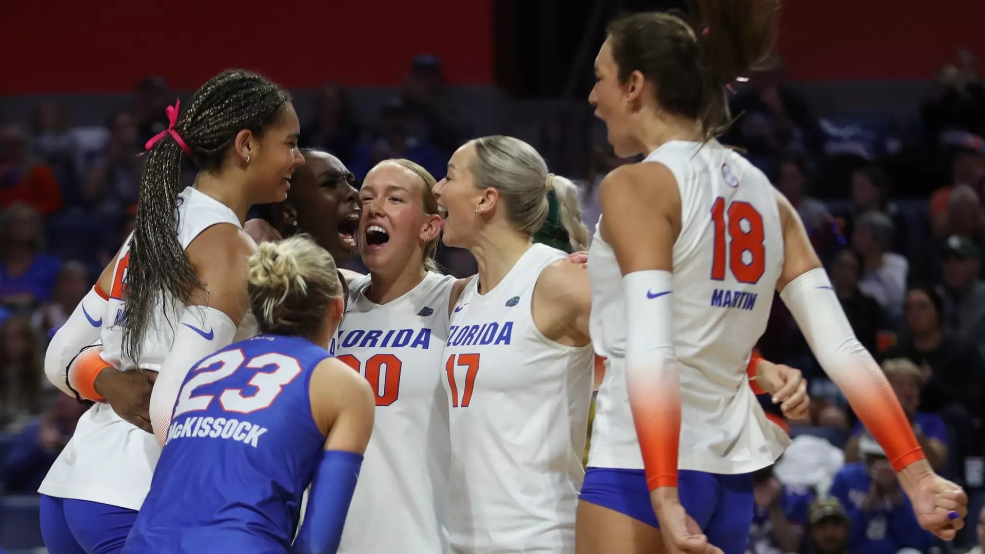 Florida Volleyball Jumps to No. 18 in Newest AVCA/TARAFLEX Top-25 Poll