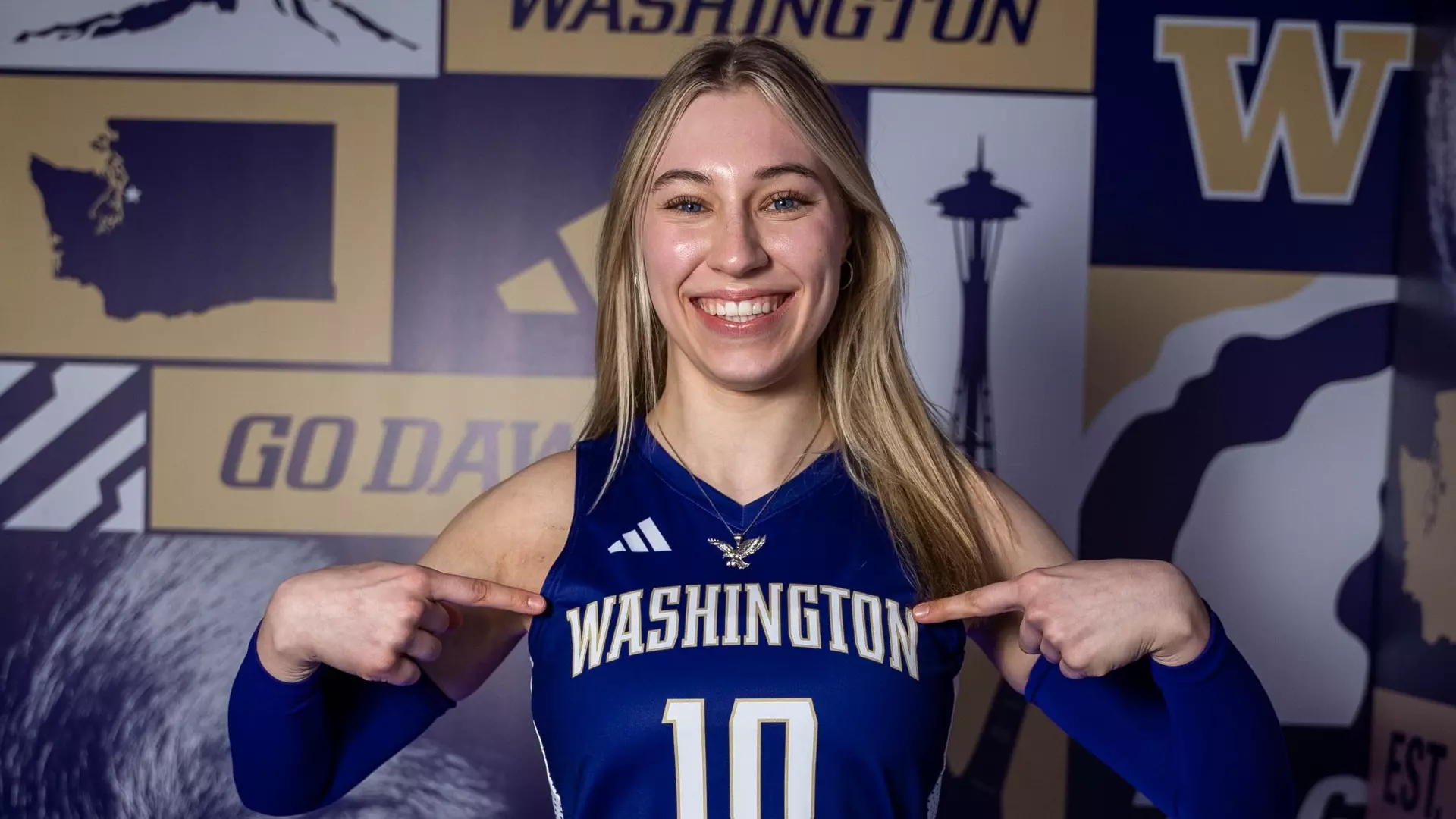 Maija Howse Signs With Huskies