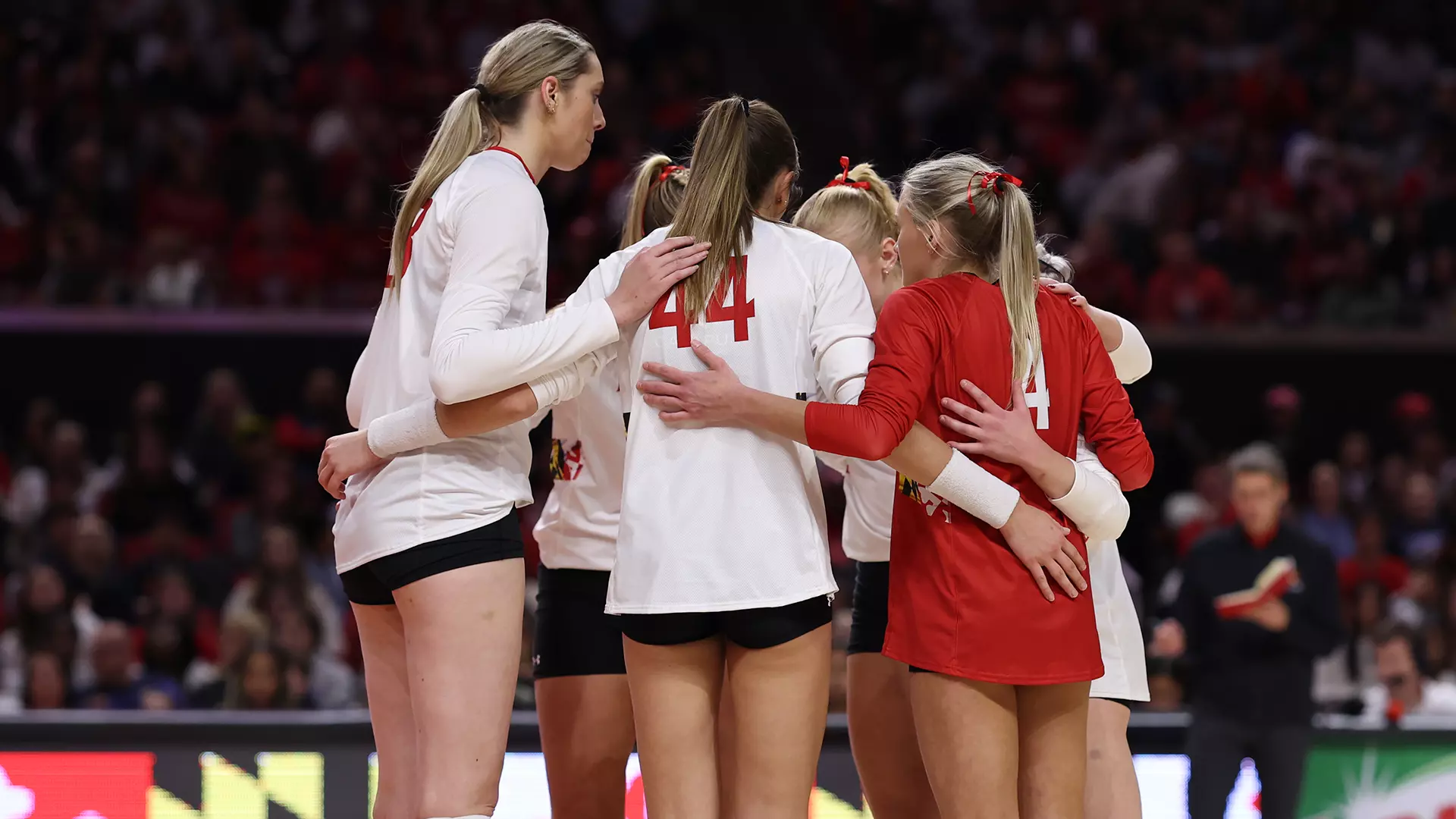 Maryland Volleyball Record Attendance Of 13,071 Watches No. 2 Huskers Top Terps